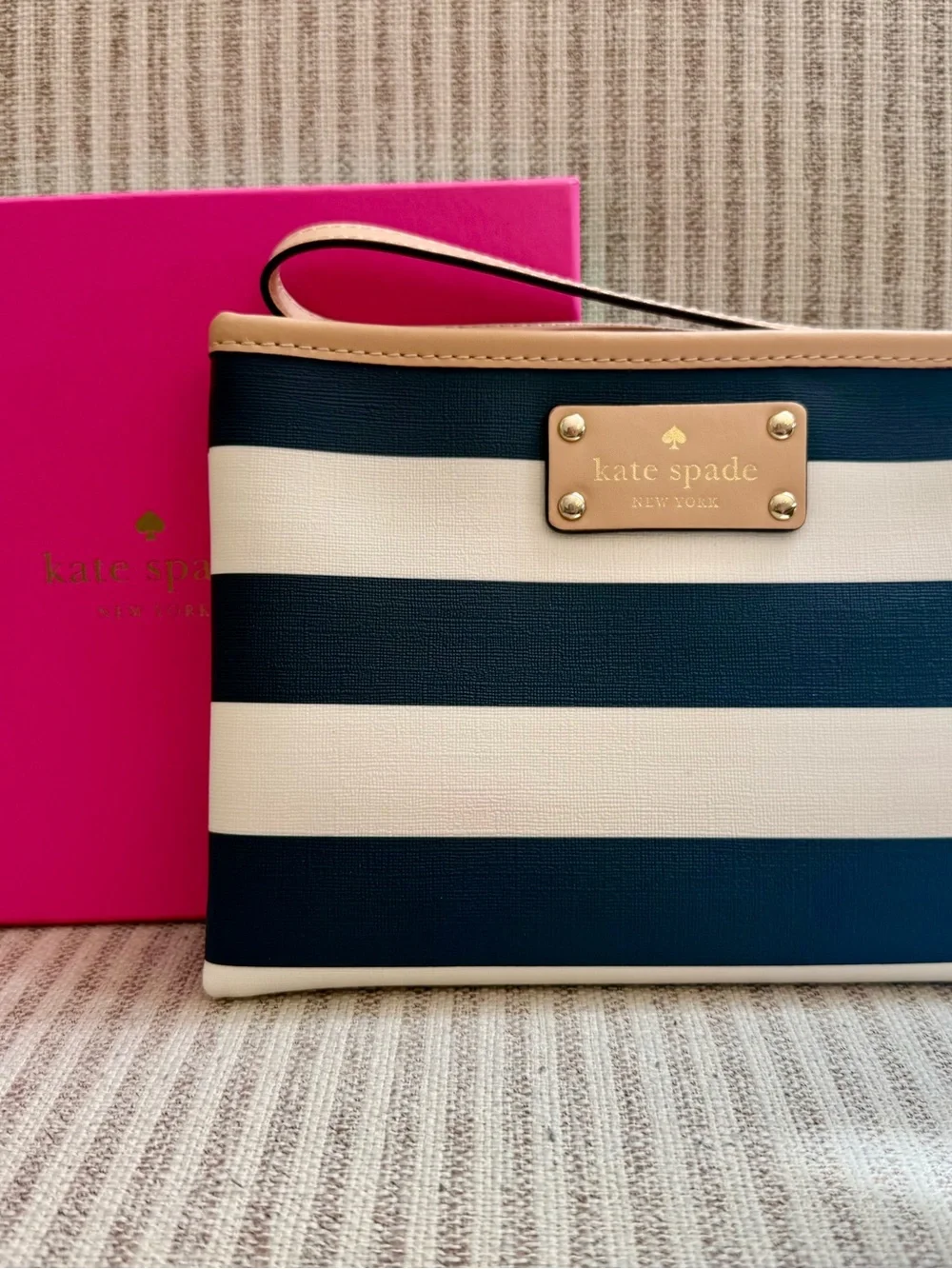 New with box Kate spade Navy White & Navy Striped Wristlet